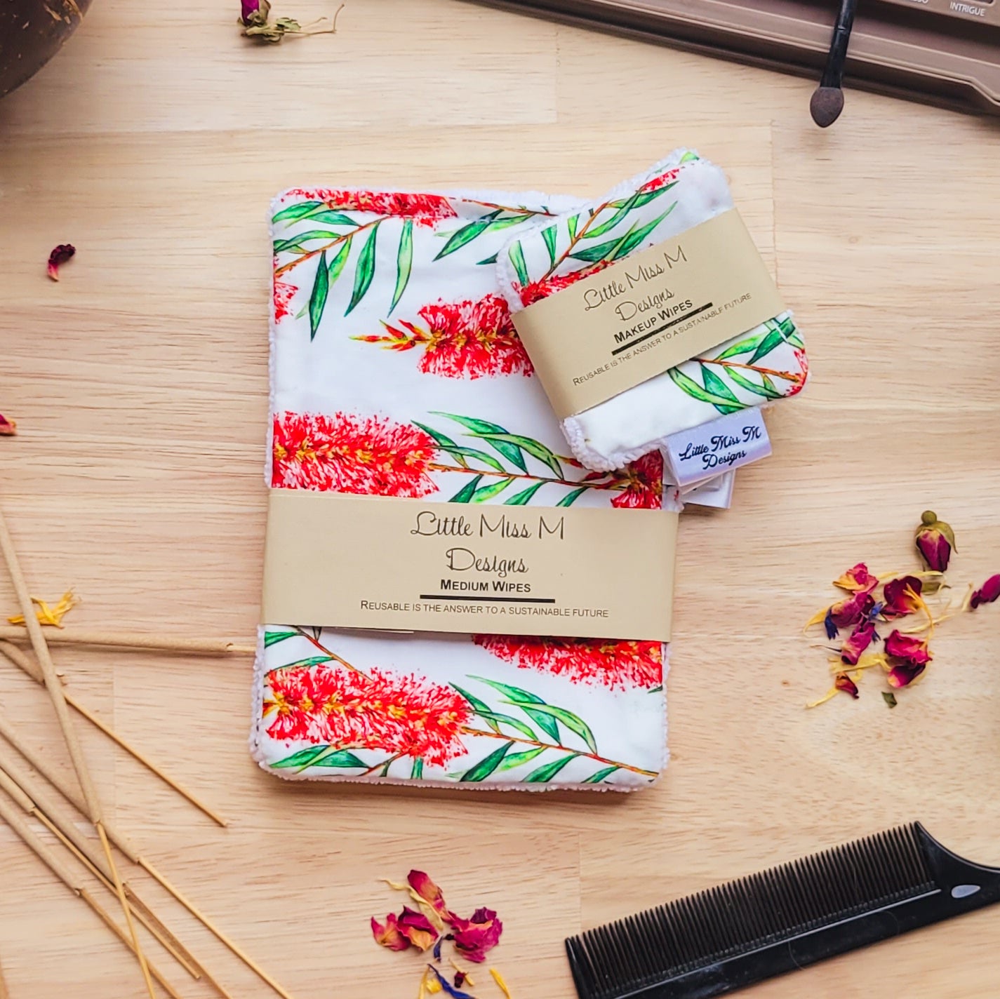 Bottle Brush Makeup Wipes