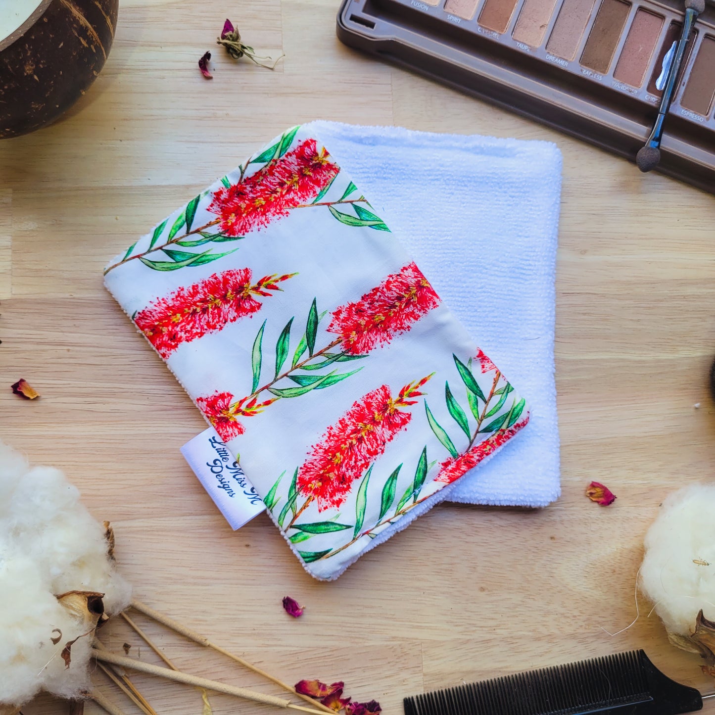 Bottle Brush Makeup Wipes