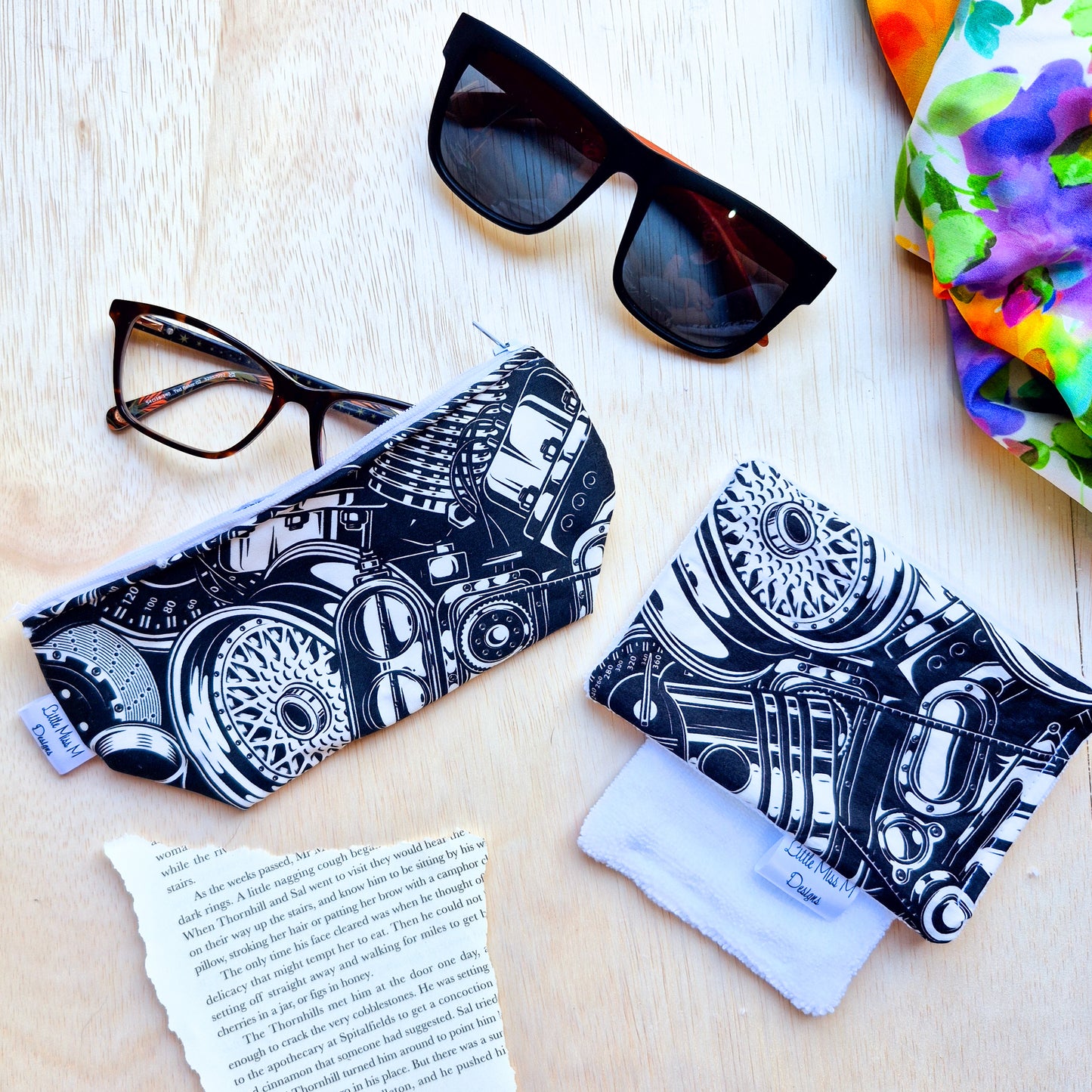 Glasses Case & Cleaner Turbo