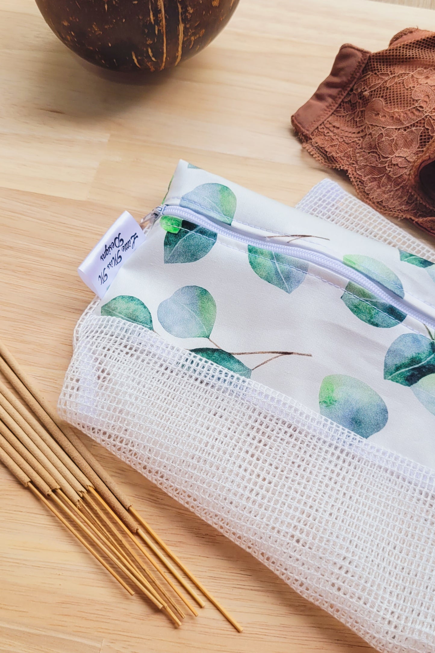 Large Gum Wash Bag