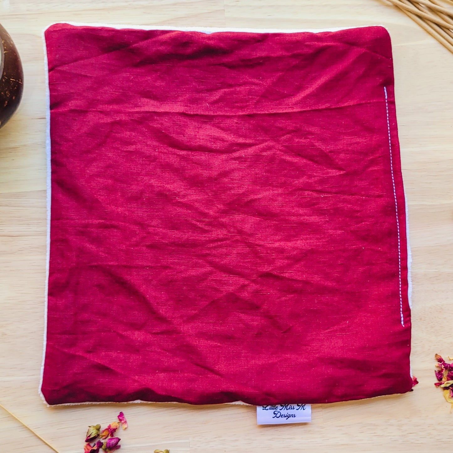 Burgundy Cleaning Wipes