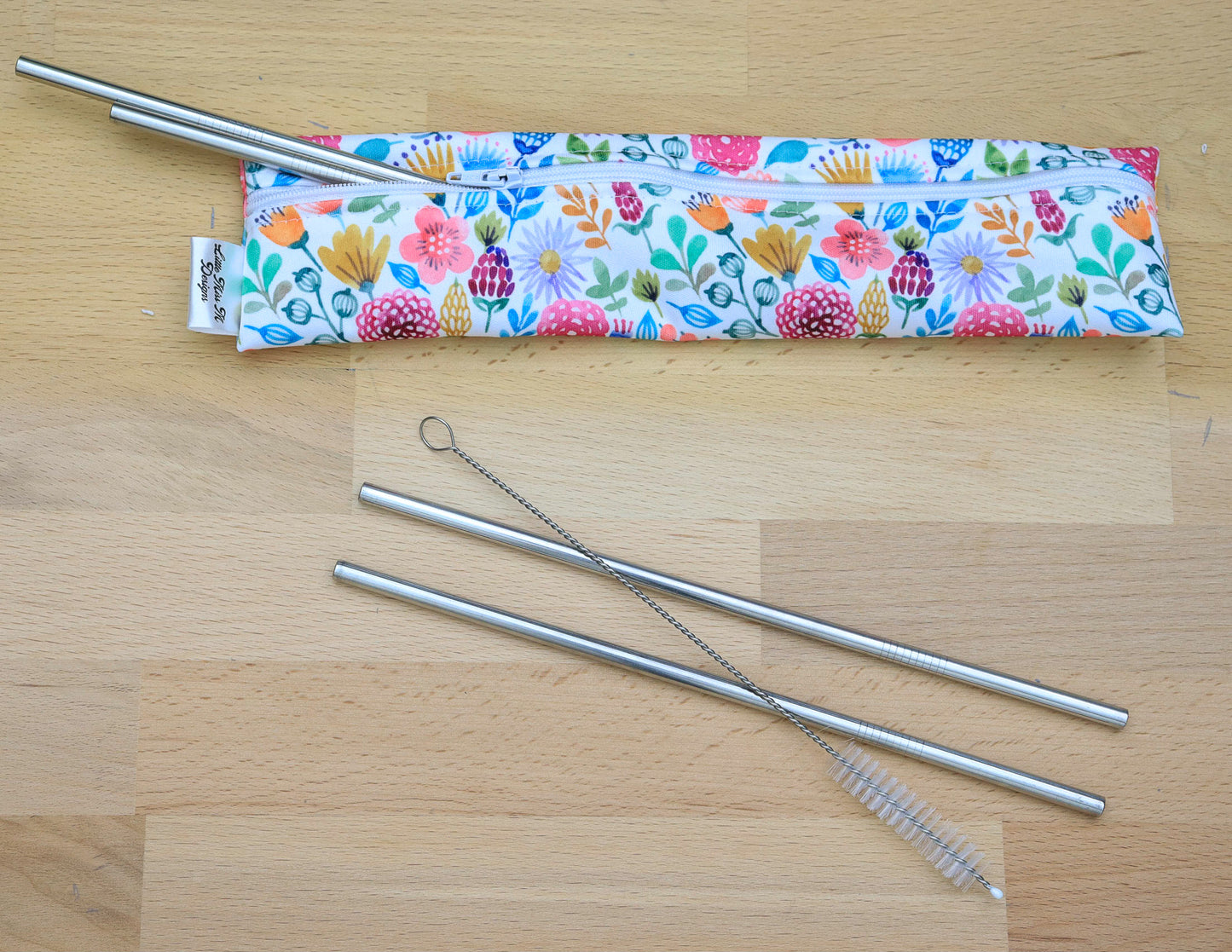 Dingle Straw Pouch