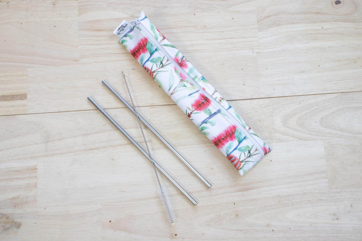 Cream Natives Straw Pouch