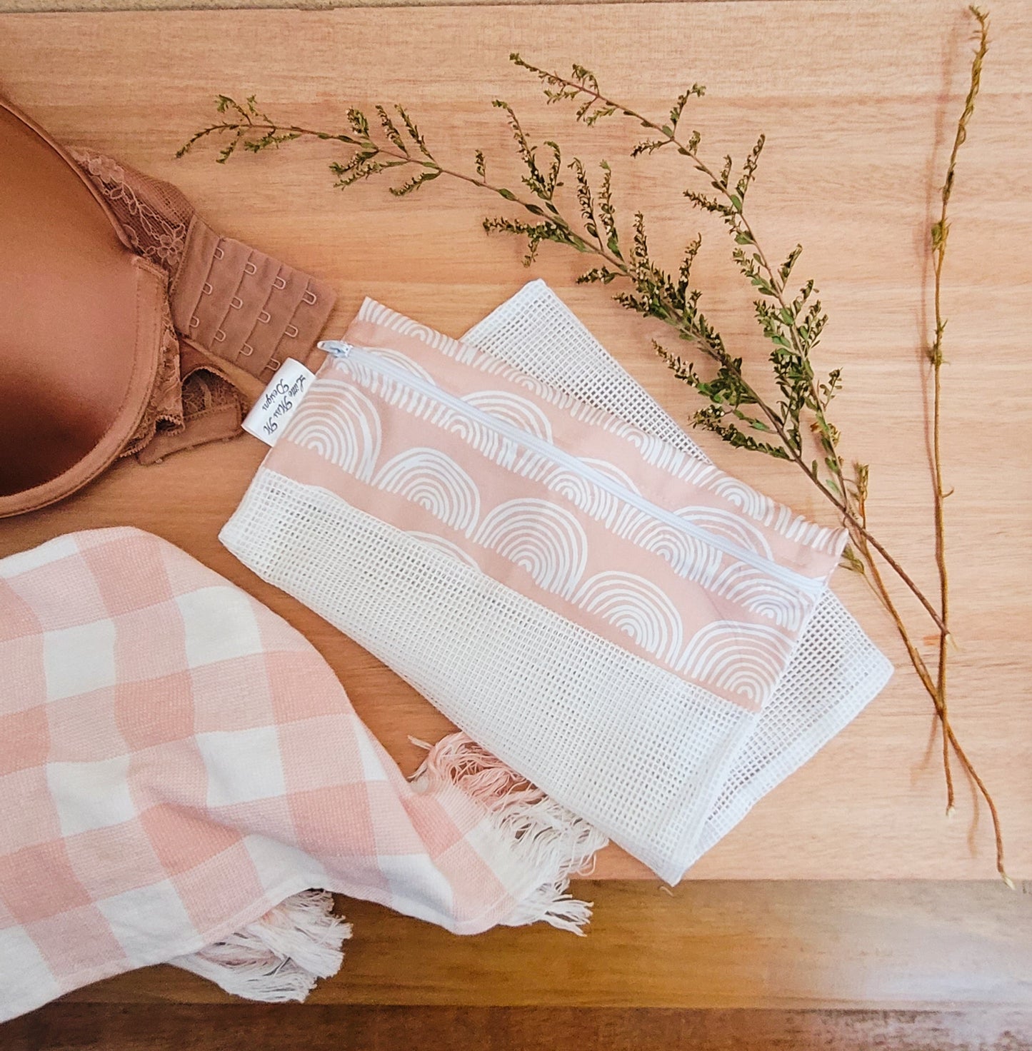 Omeo Wash Bag