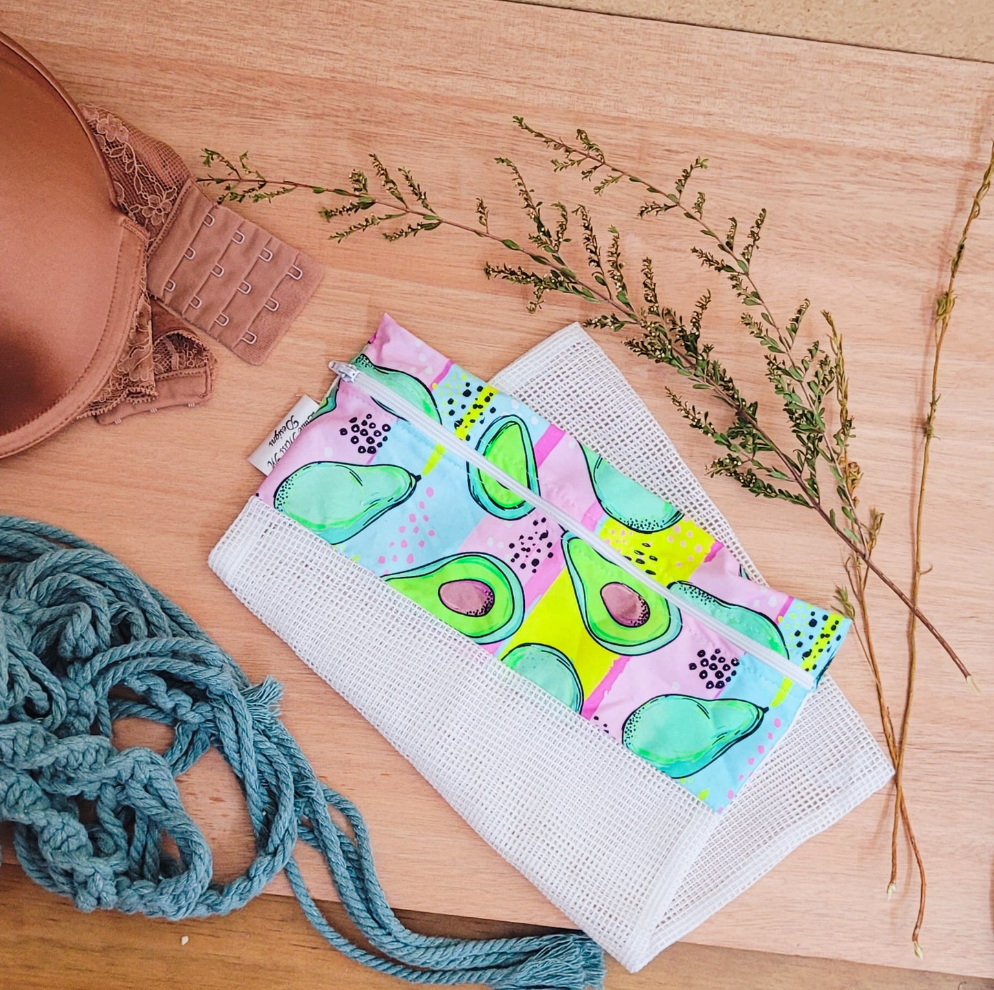 Avo Wash Bag