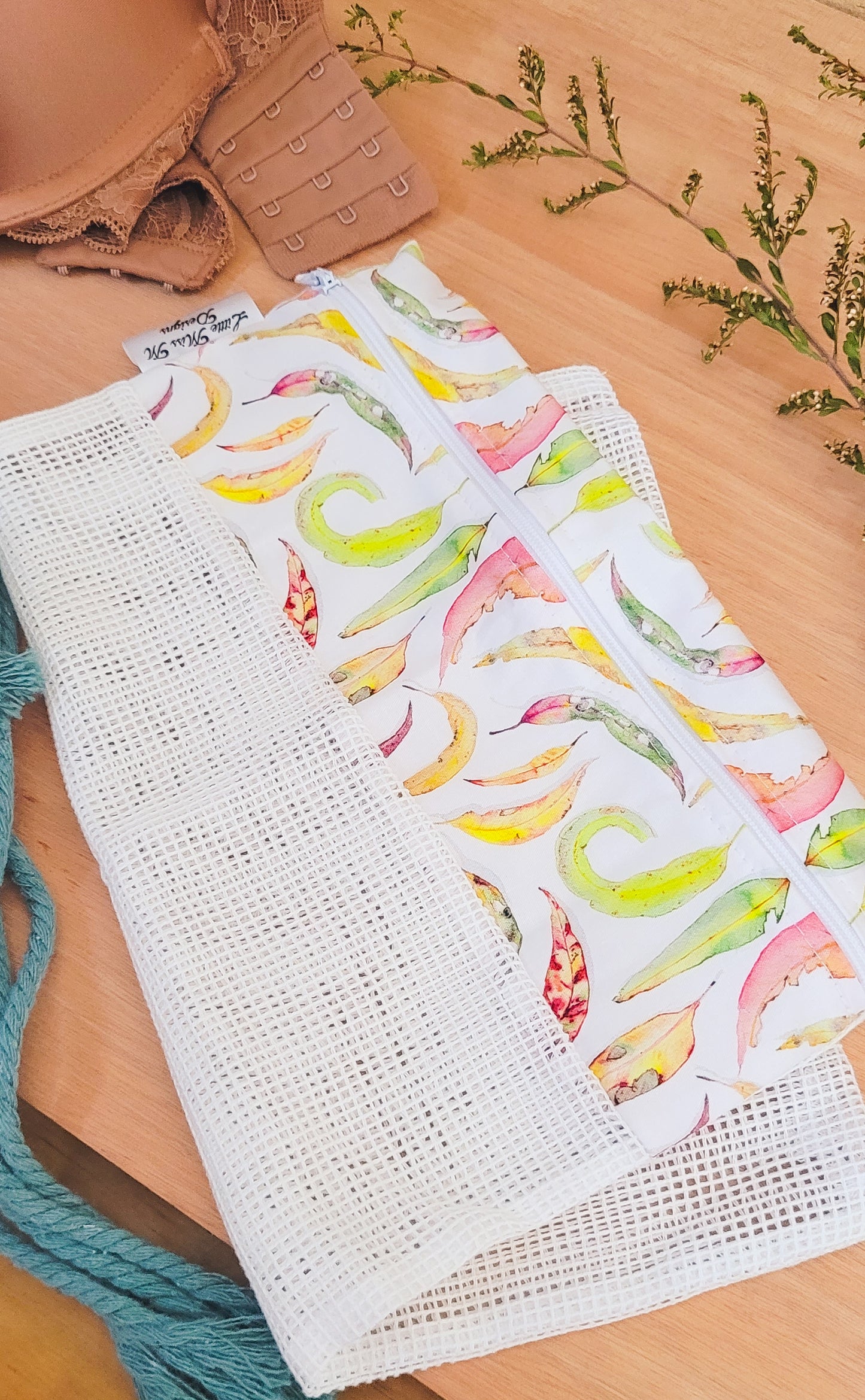 Gum Leaves Wash Bag