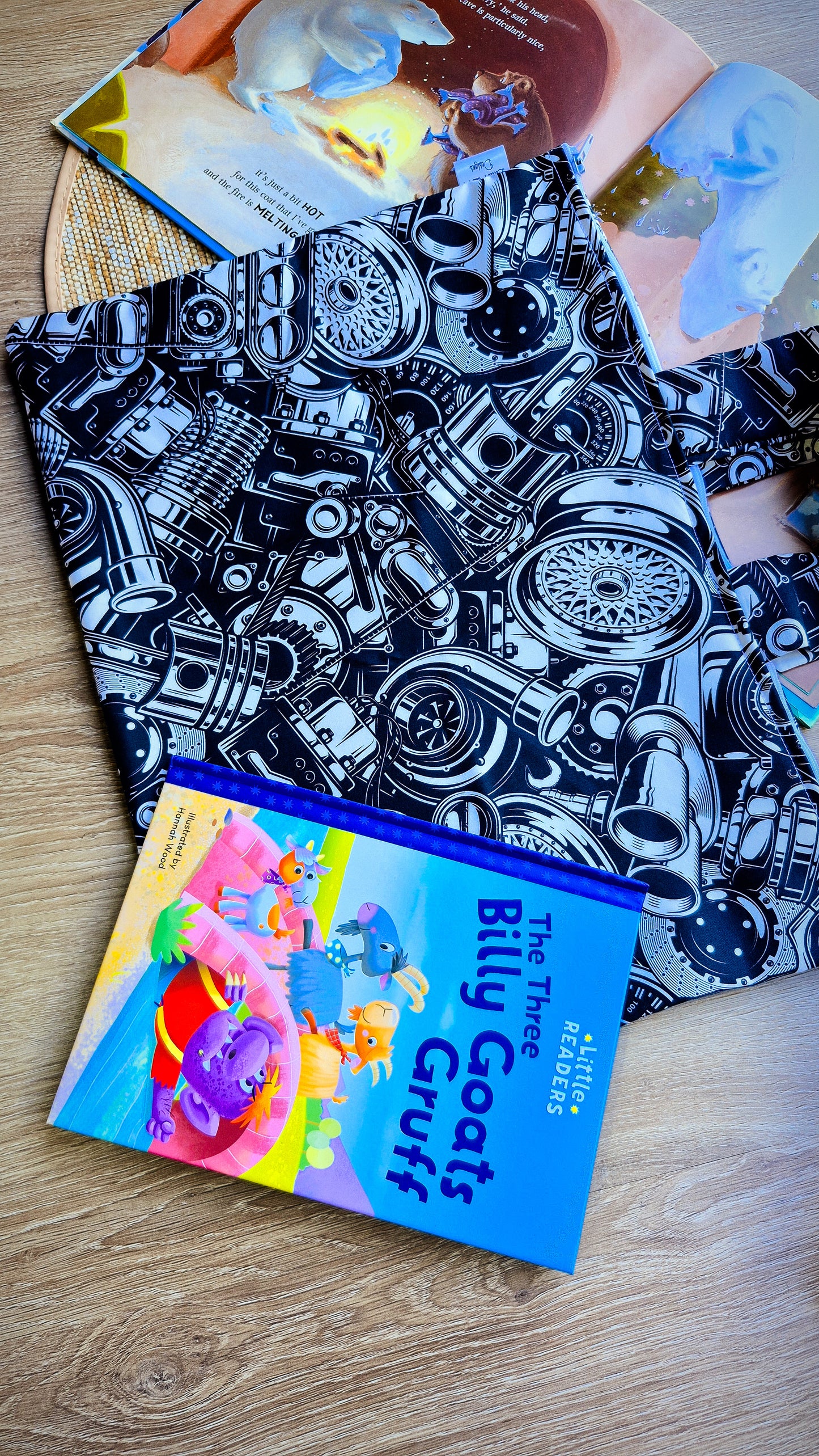 Turbo Library Bag