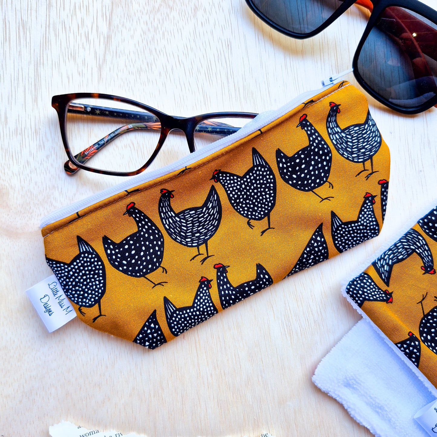 Glasses Case & Cleaner Flappy