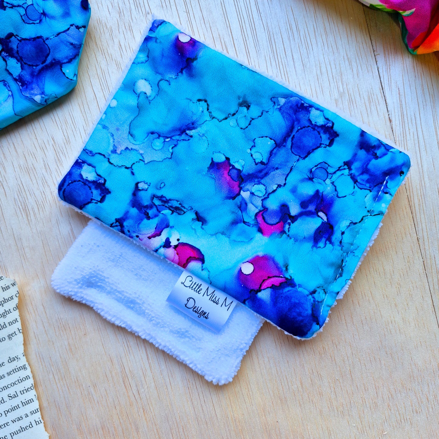 Glasses Case & Cleaner Blue Ocean