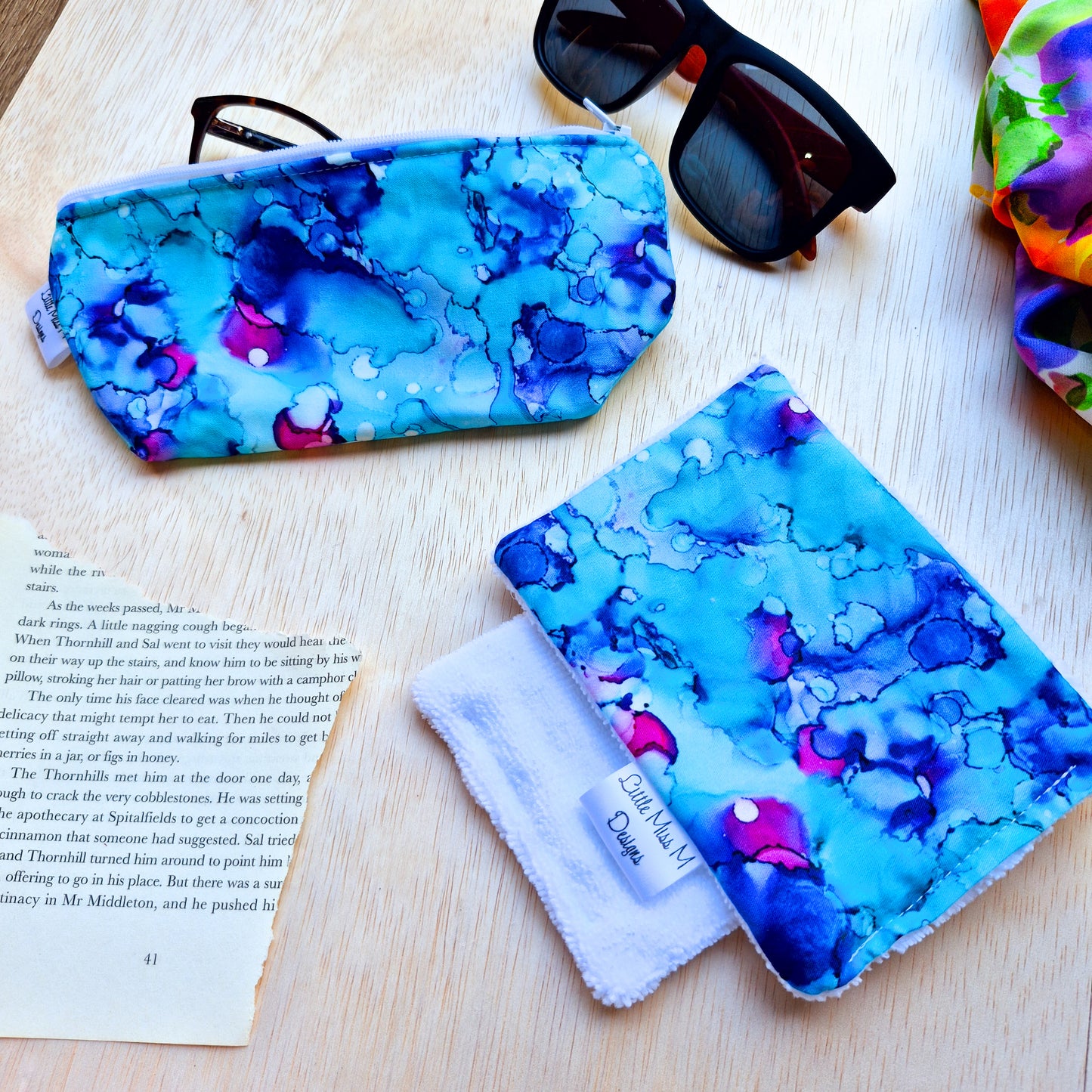 Glasses Case & Cleaner Blue Ocean