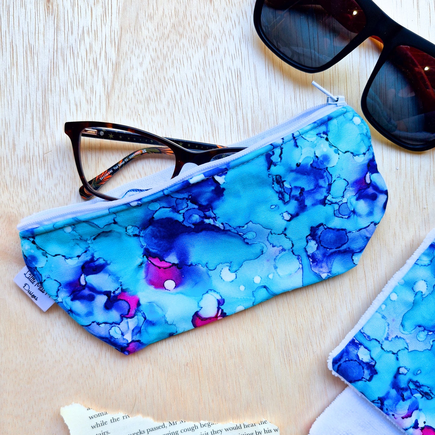 Glasses Case & Cleaner Blue Ocean