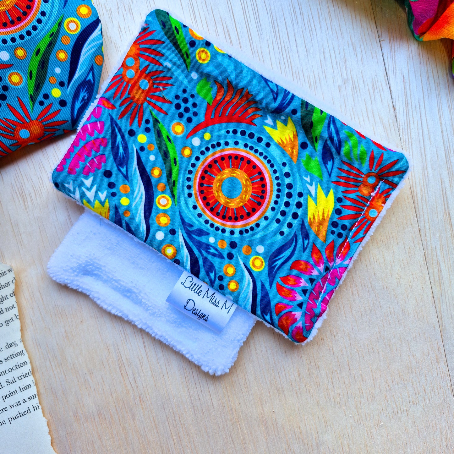 Glasses Case & Cleaner Willow