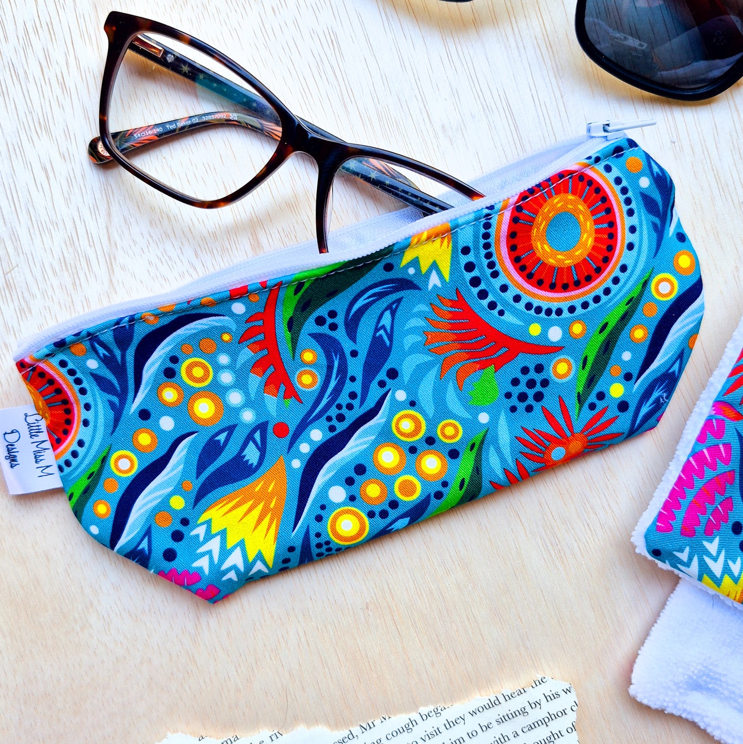 Glasses Case & Cleaner Willow