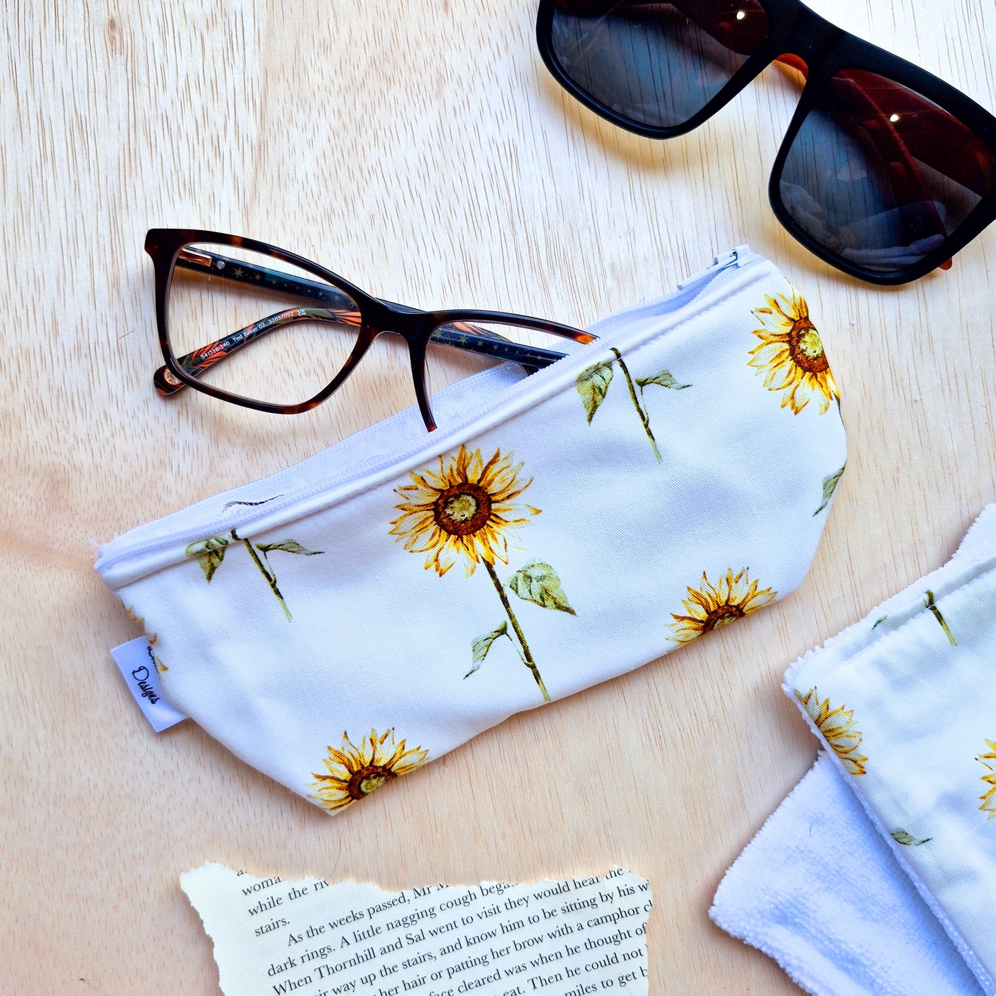 Glasses Case & Cleaner Sunny