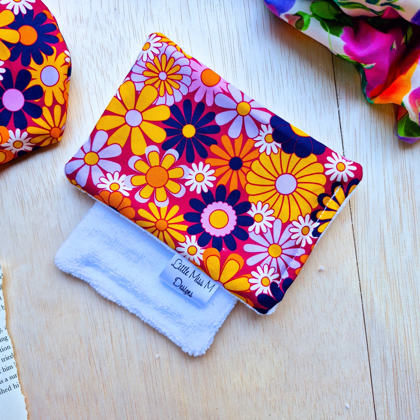 Glasses Case & Cleaner Molly