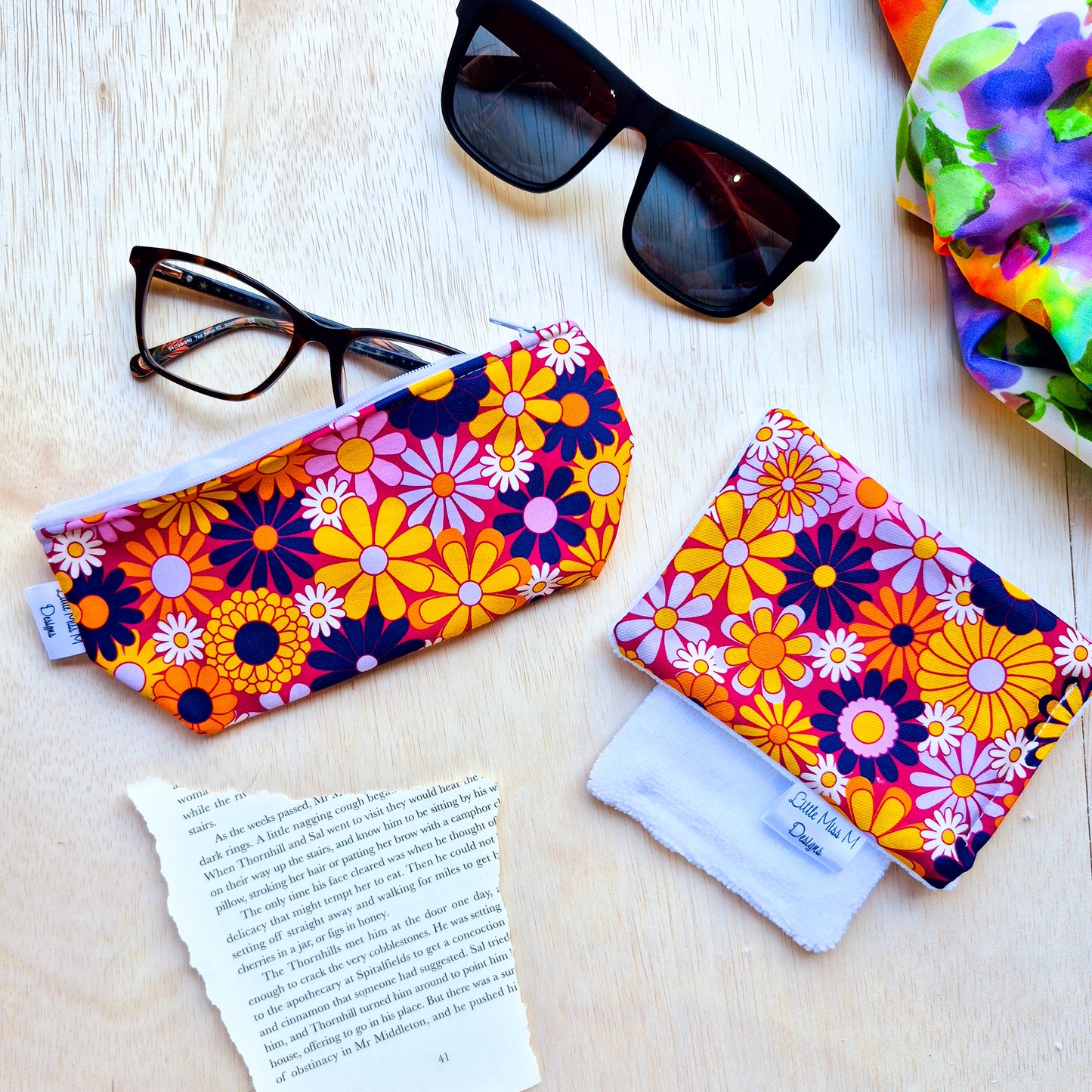 Glasses Case & Cleaner Molly