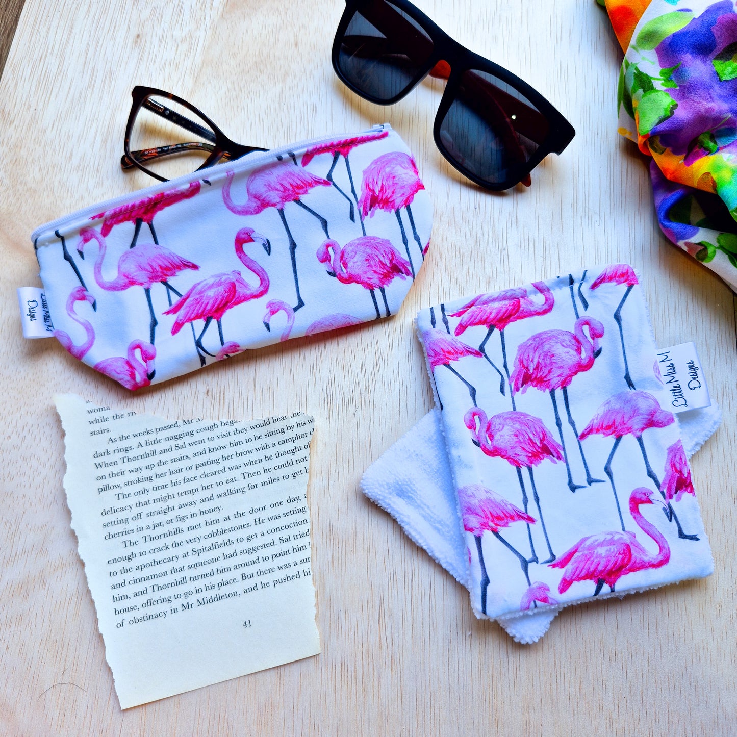 Glasses Case & Cleaner Flamingos