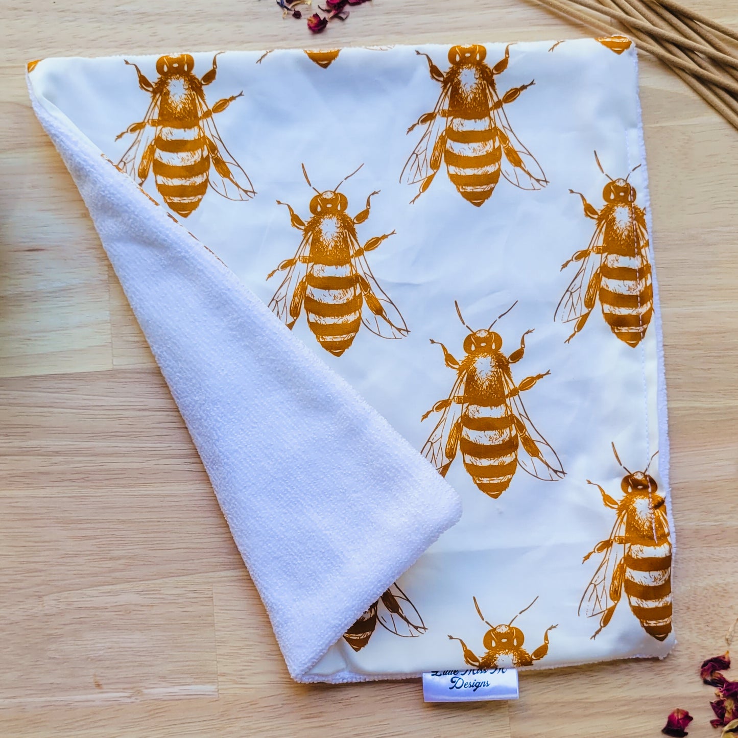 Wizzy Bee Cleaning Wipes