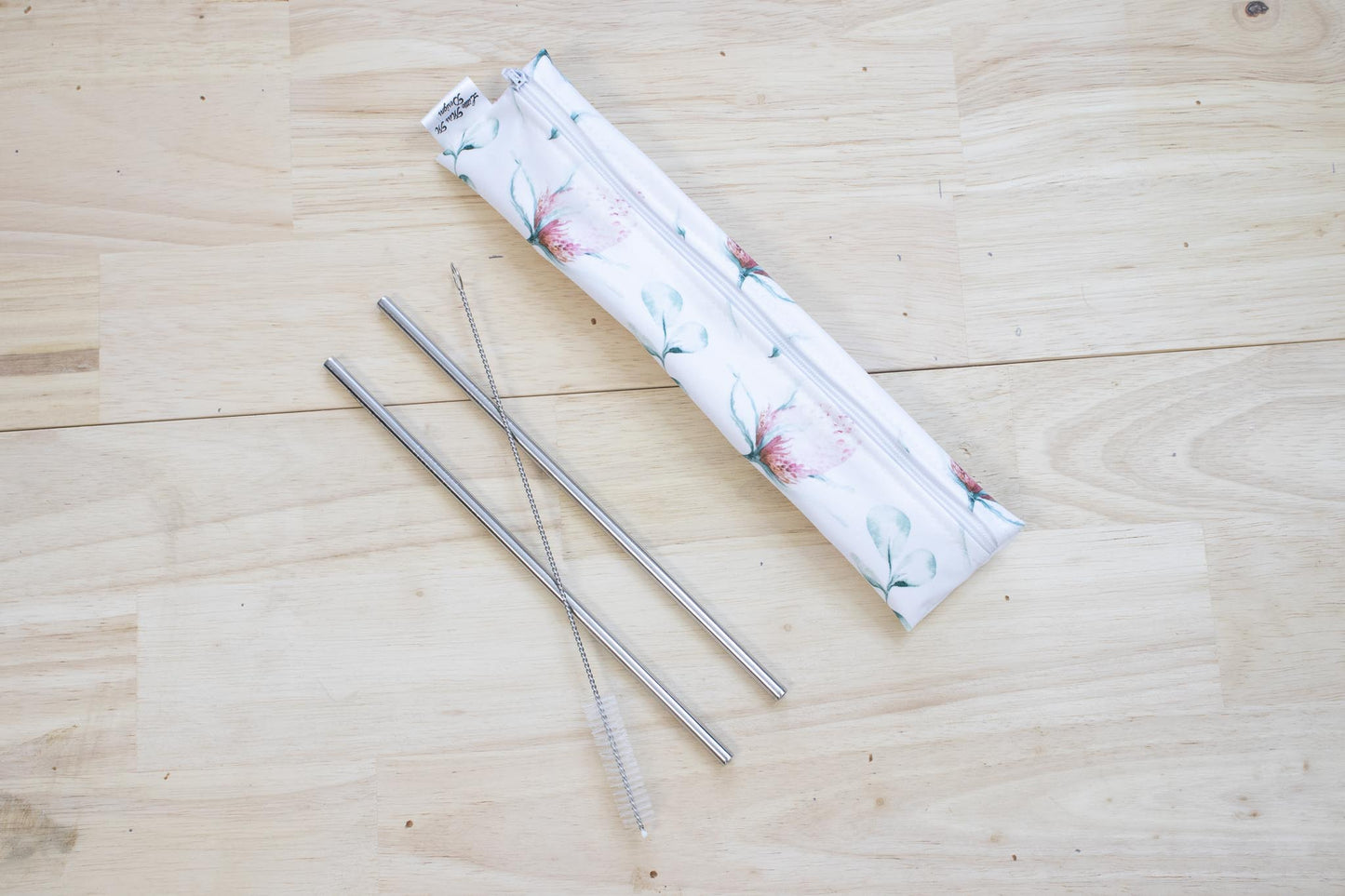 Bankisa Straw Pouch